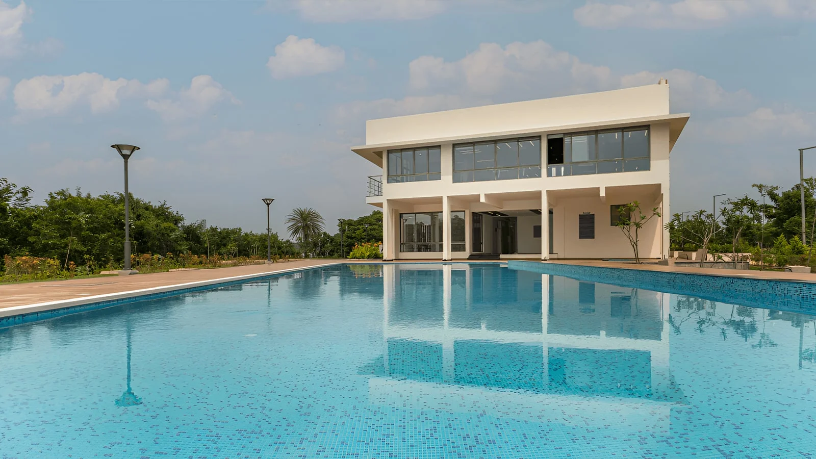 The-Imperial-Address-plots-in-South-Bangalore-gallery-image-Swimming Pool